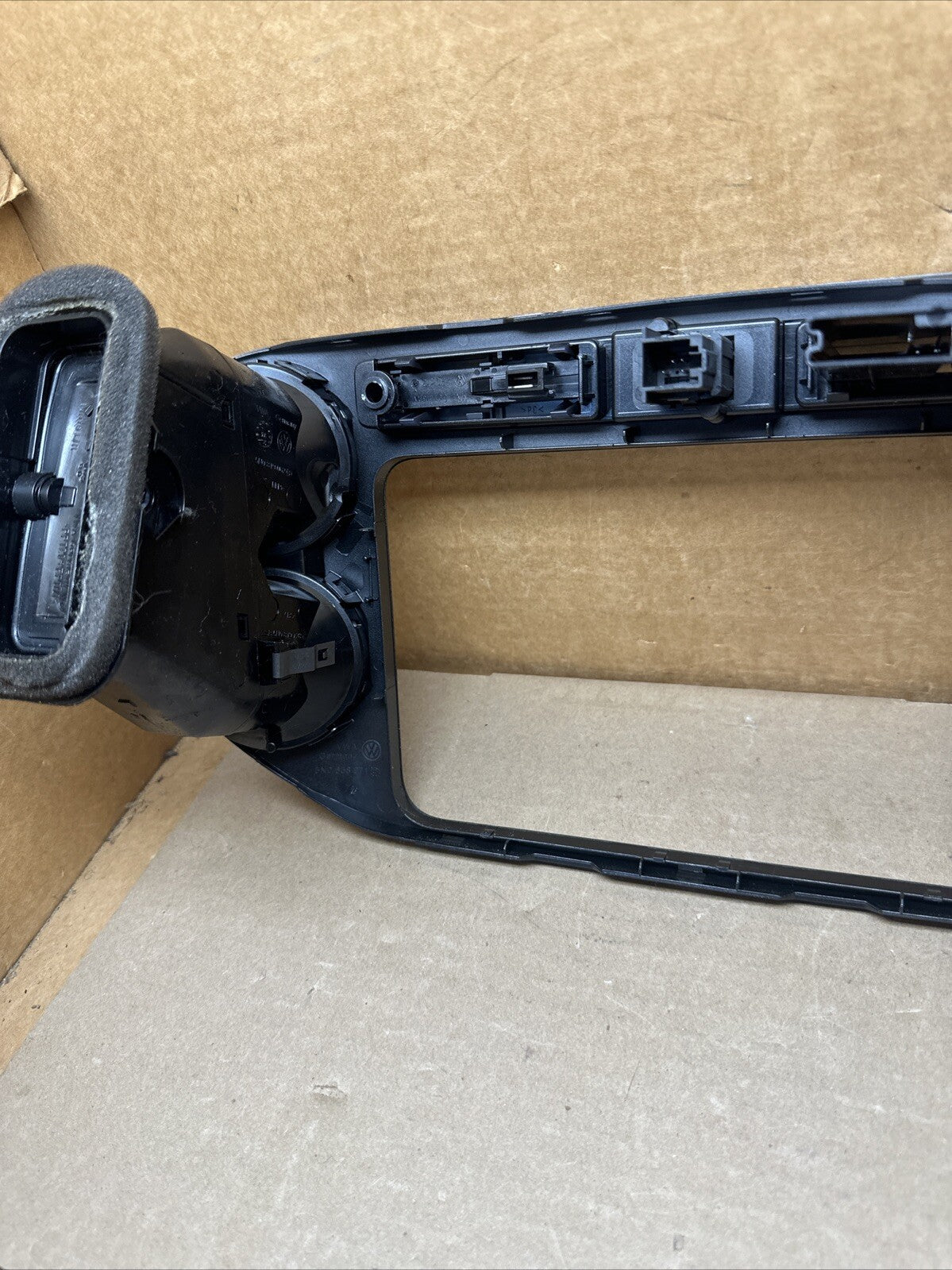 2012   2017 Volkswagen Tiguan Front Dashboard Radio Bezel 5N0858069JCIU OEM8