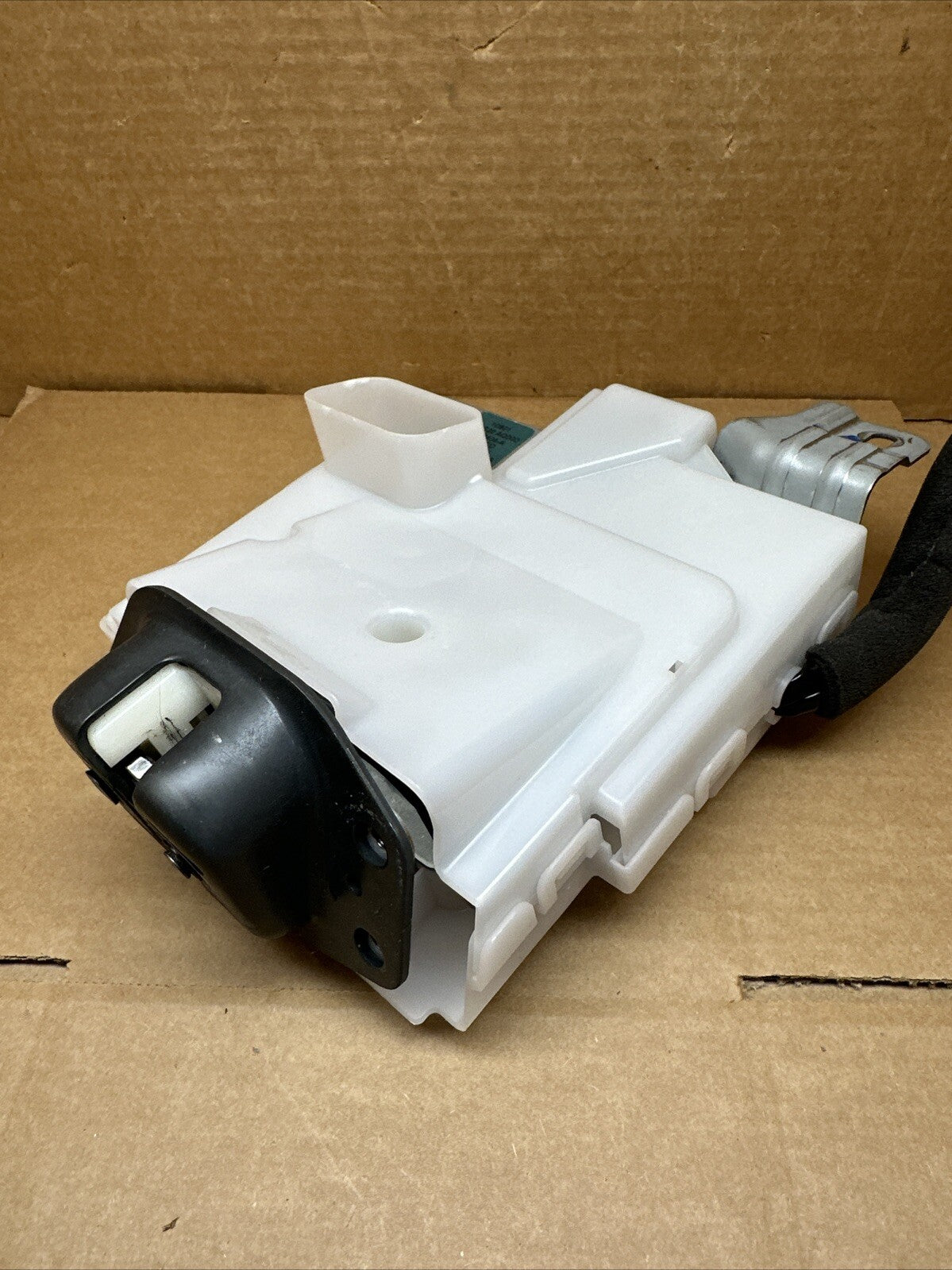 2011 2017 NISSAN QUEST REAR TAILGATE HATCH POWER LOCK LATCH ACTUATOR OEM5