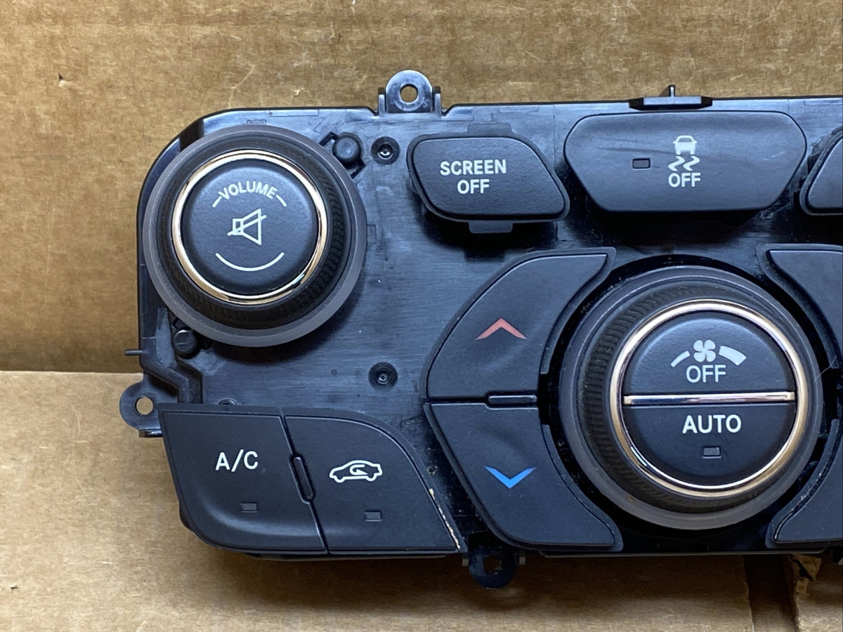 2015 2017 Chrysler 200 Temp Temperature Dual Climate Control OEM 68227513AG1