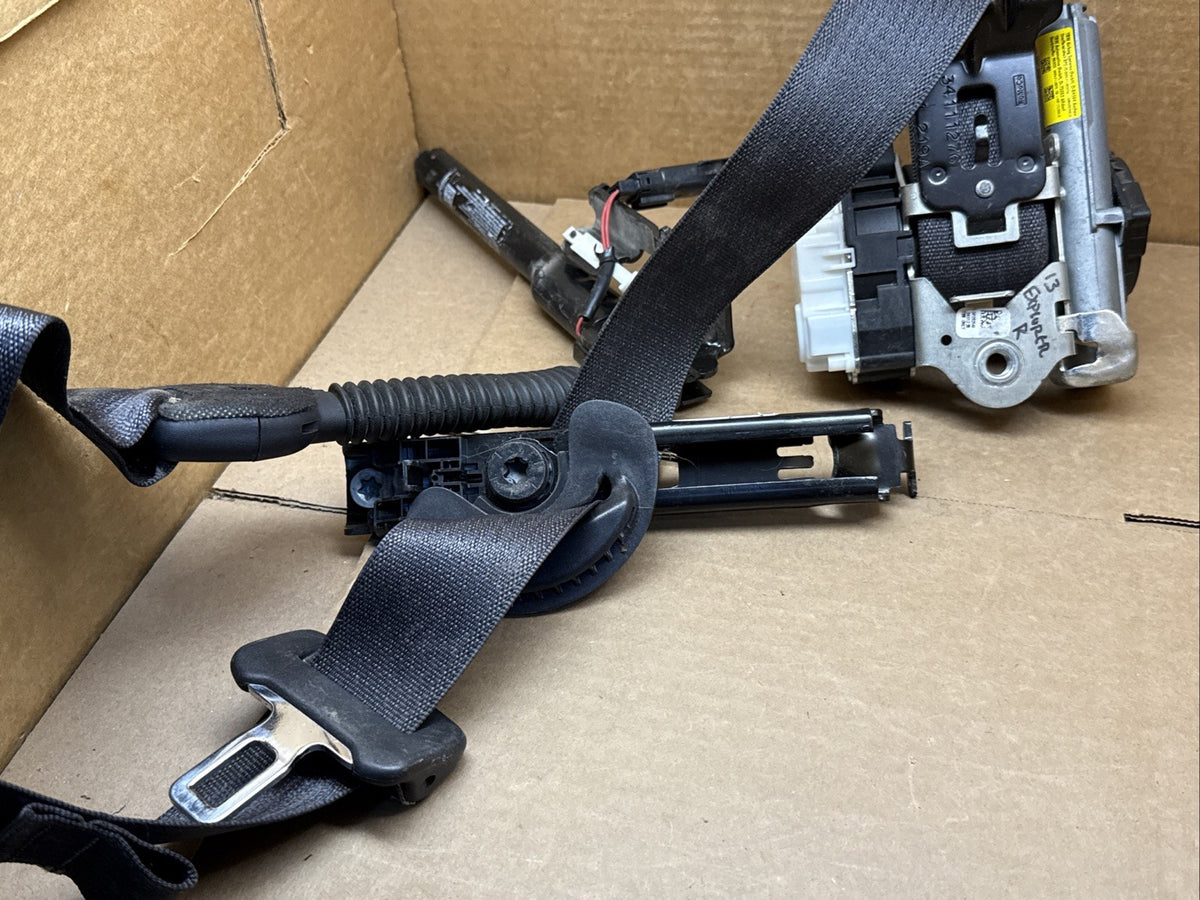 2013 2019 Ford Explorer Front Right Passenger Side Seat Belt Seatbelt Retractor10