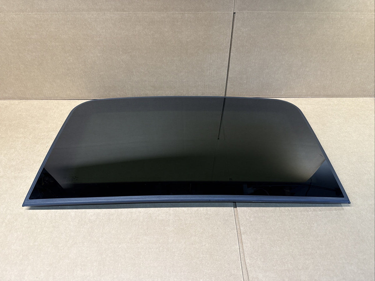 2013 2019 Cadillac XTS Front Dual Panel Sun Roof Sunroof Window OEM Glass0