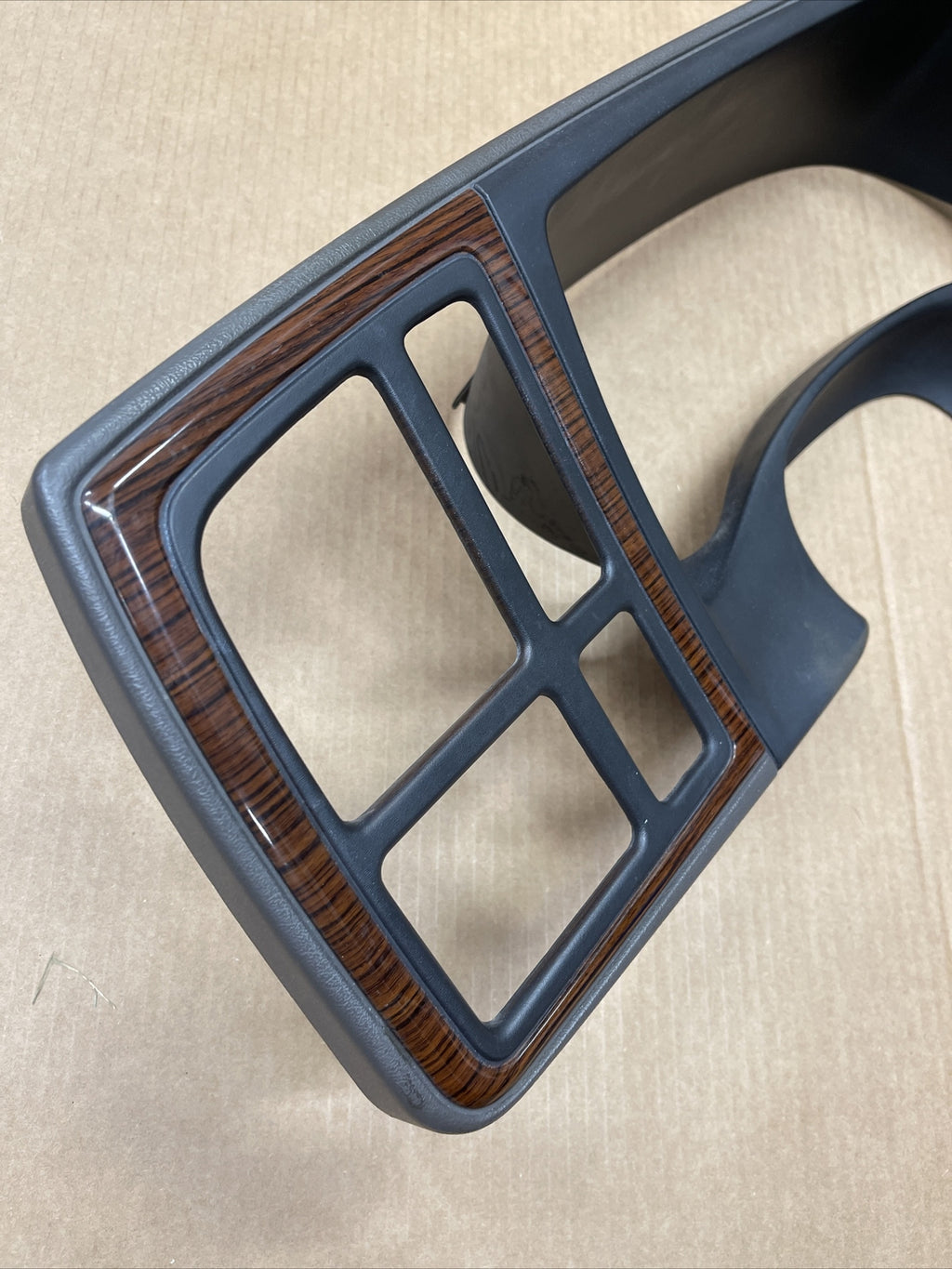 2003 2006 Cadillac Escalade Cluster Dash Bezel Ebony Woodgrain 15100030 150559932