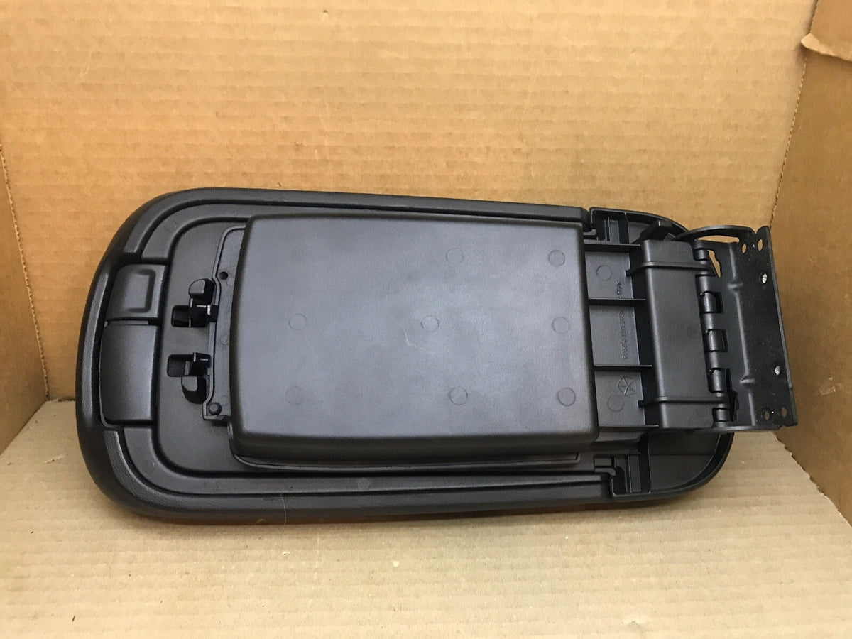2011 2012 2013 2014 CHRYSLER 200 DODGE AVENGER CENTER CONSOLE LID ARM REST BLACK6