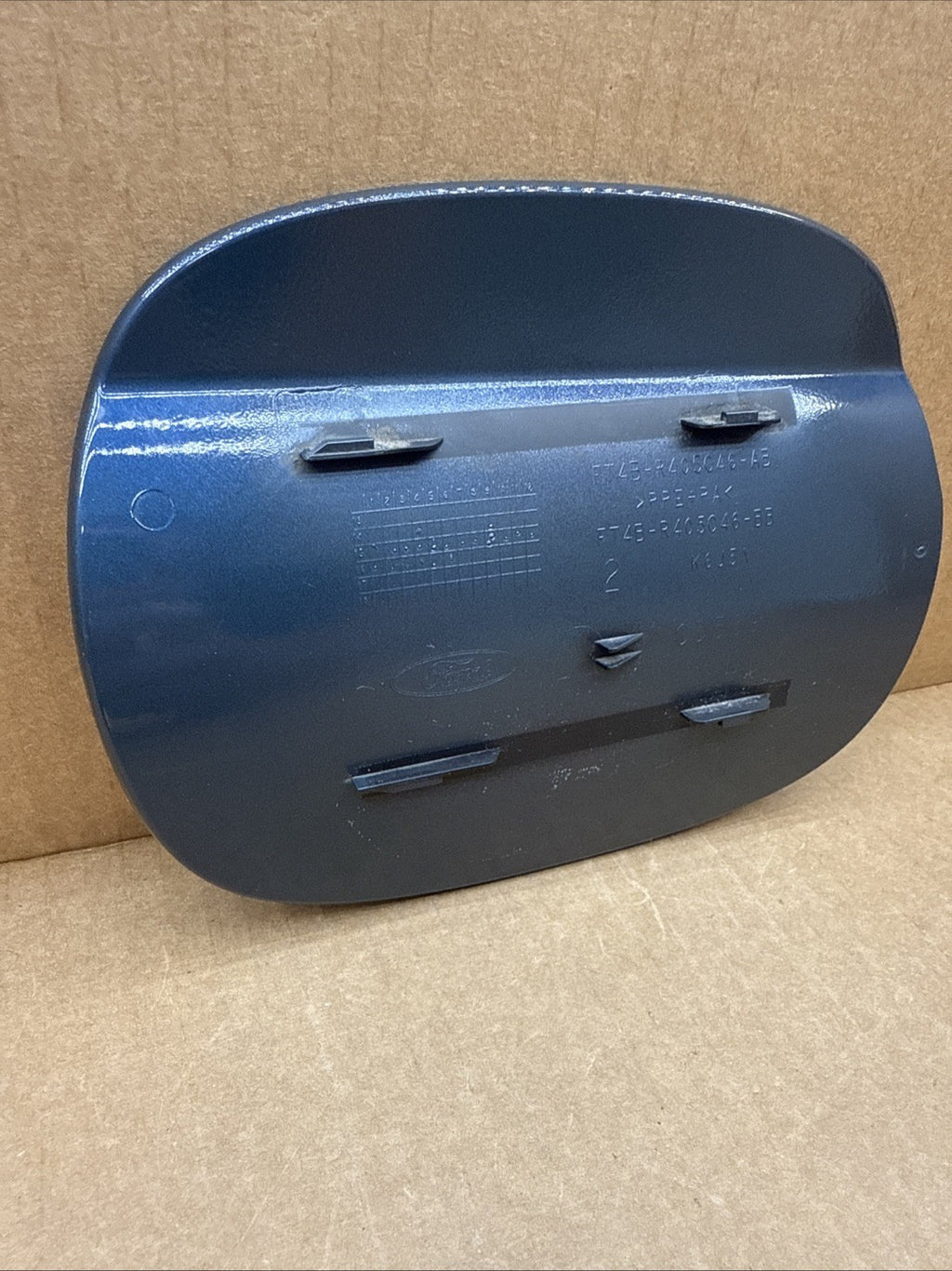 2015 2018 Ford Edge Gas Fuel Door Cover Cap Panel  OEM Blue LC Used6