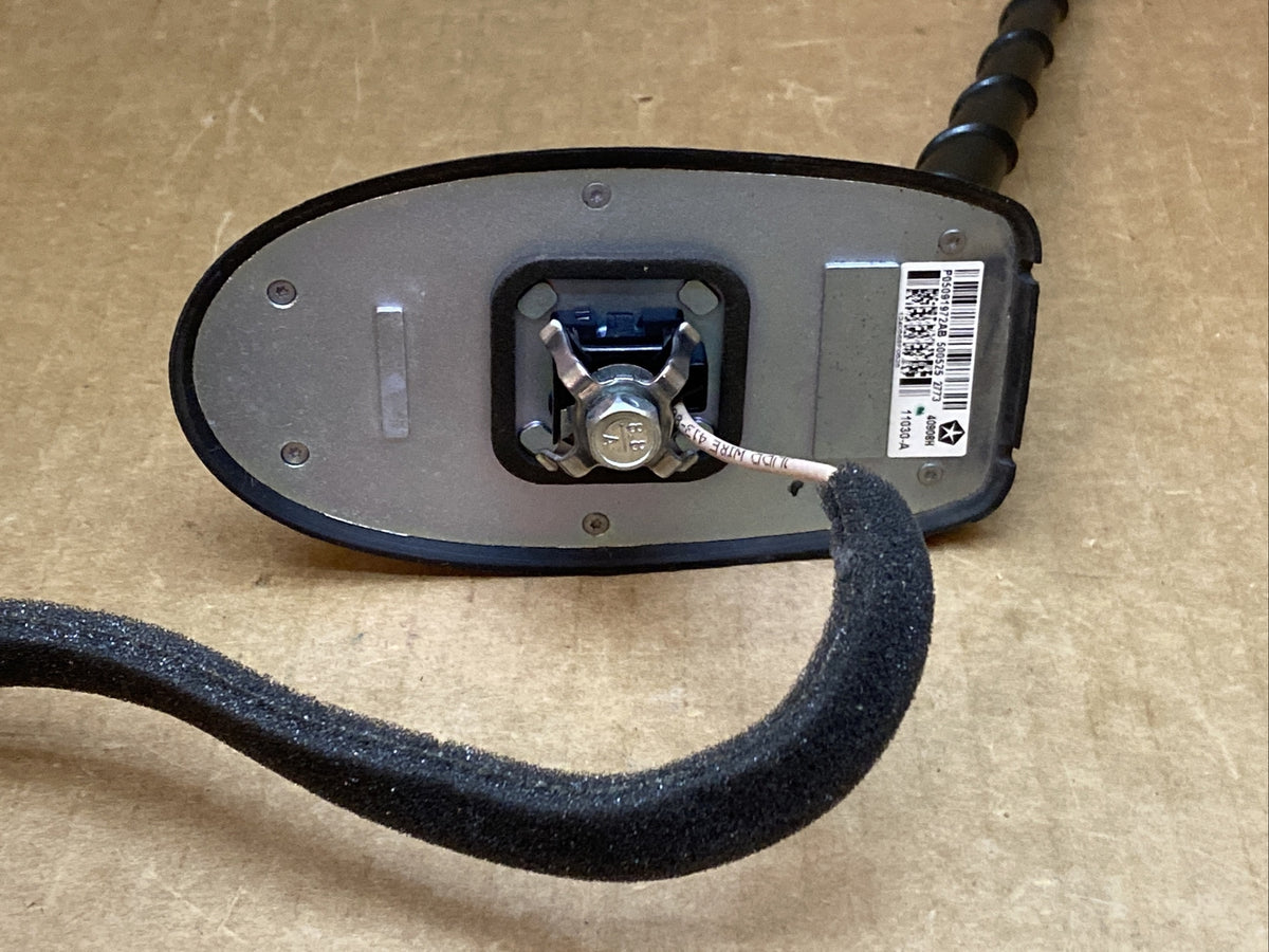 2013 2016 DODGE DART ROOF MOUNTED REAR ANTENNA OEM P05091972AB4