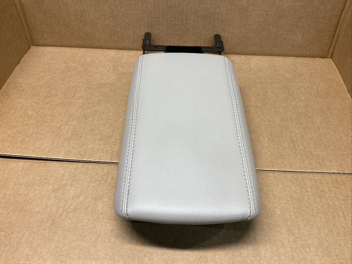 2017 2018 Ford Escape Center Floor Console Lid Cover Top Grey Leather OEM2