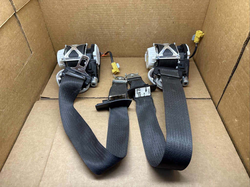 08 13 Silverado Sierra Standard Cab Front Seat Belt Seatbelt Retractor Set Pair0