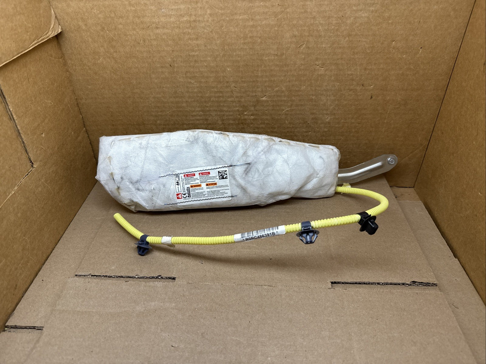 2016 2022 Honda Pilot Front Left Side Driver Seat Air Bag Airbag0