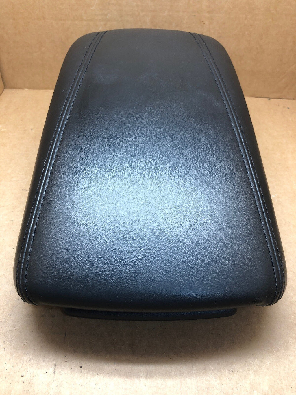2015 2017 Chrysler 200 Extending Center Console Cover Lid Arm Rest Armrest Black1