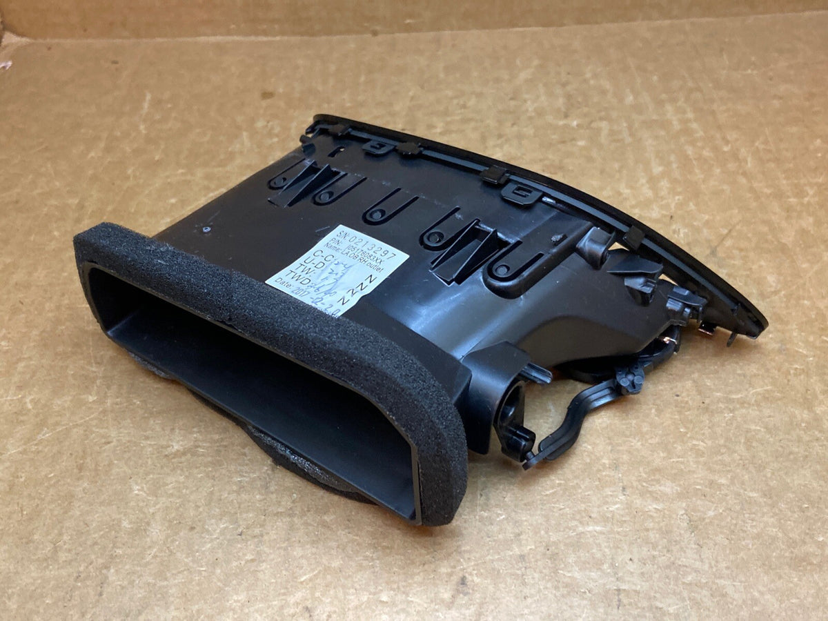 15 20 Dodge Challenger Front Right Side Dashboard A/C Heat Air Vent Outlet OEM4