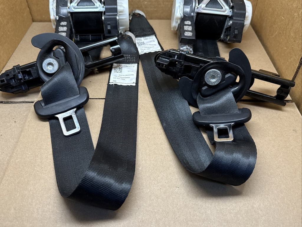 2011 2018 VOLKSWAGEN JETTA FRONT SEAT BELTS RETRACTORS PAIRS SET3