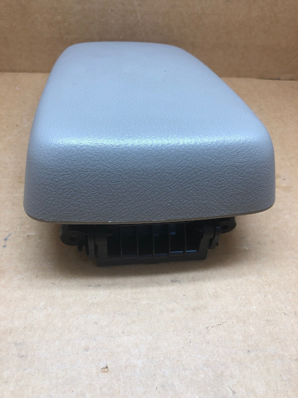 09 13 Toyota Corolla Console Lid Armrest Arm Rest Hinge Latch OEM Bisque Gray2