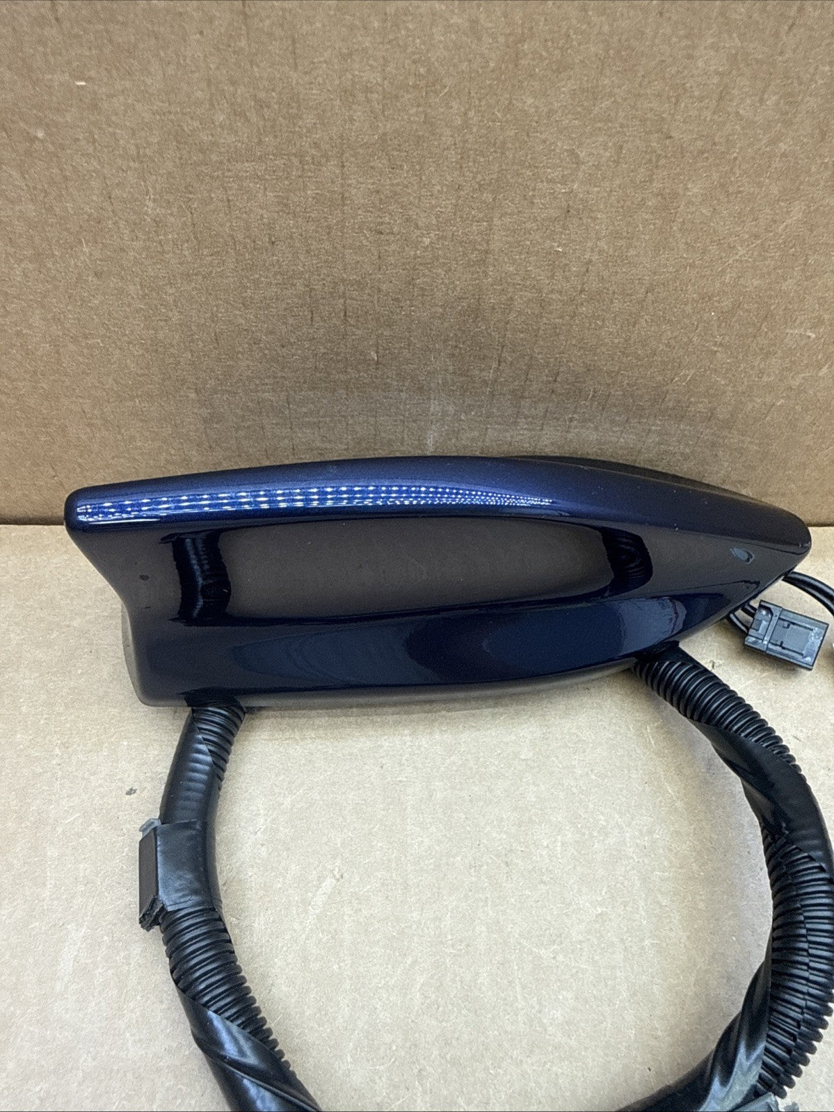 2016-2018 Acura RDX Roof Rear Shark Fin Antenna 39150-TX4-A411-M1 Blue B588P1