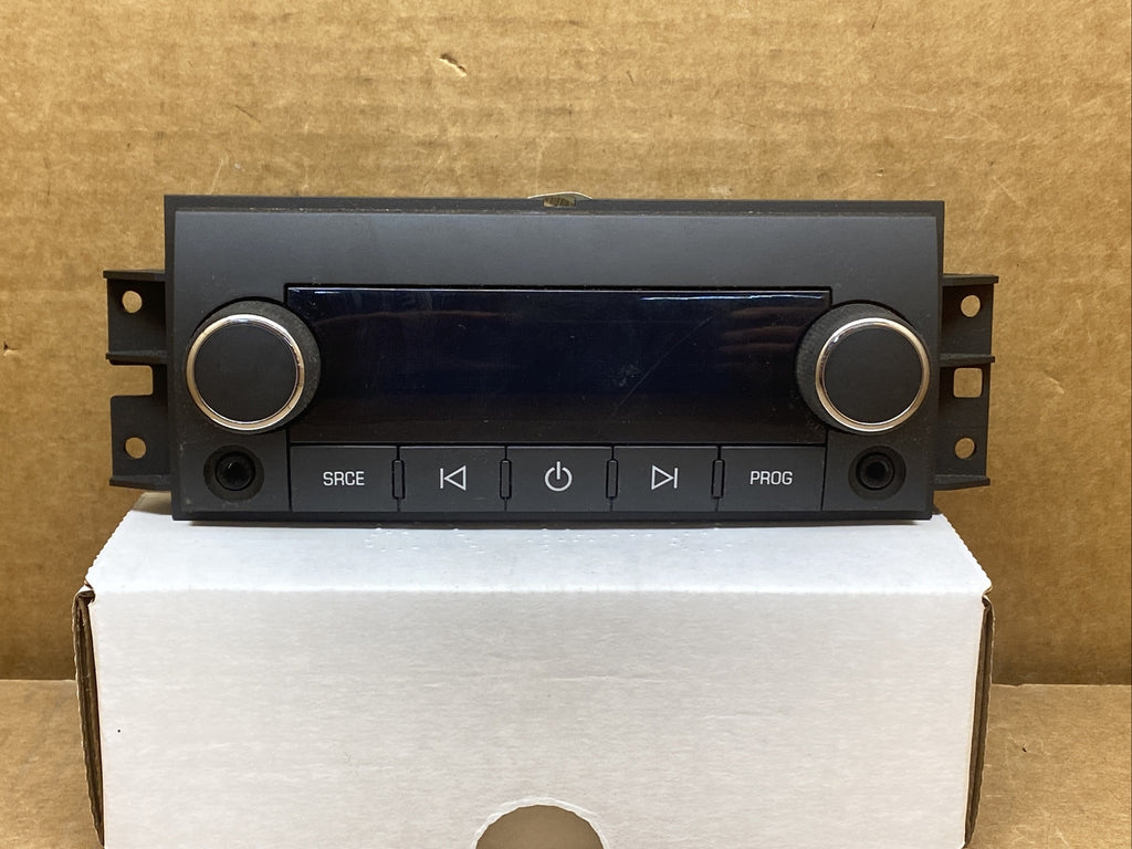 07 14 GM CHEVY SILVERADO CONSOLE REAR AUDIO RADIO CONTROL OEM 158869110