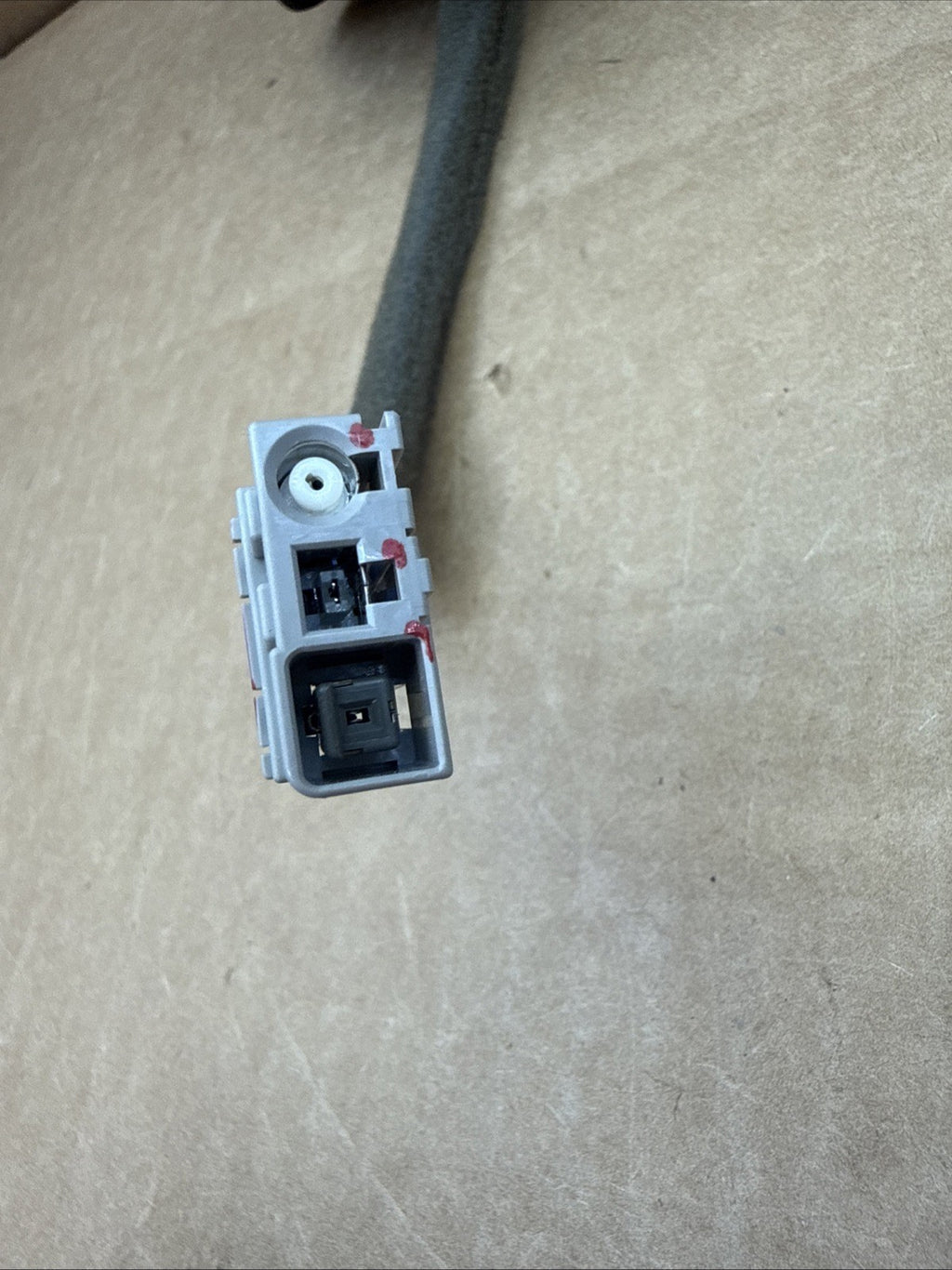 2019-2020 Kia Sorento Roof Radio Shark Antenna Sangria Red 96210-C6NA0M2R1