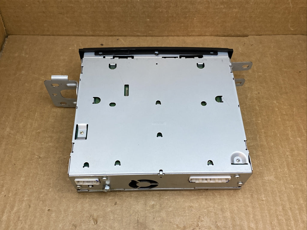 2006 2010 INFINITI M35 CONSOLE ENTERTAINMENT DVD PLAYER 28184 EH10A OEM5