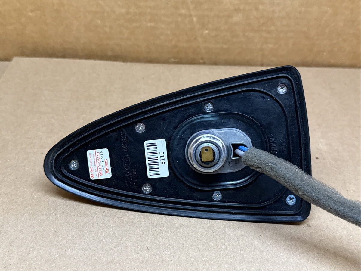 2016 2018 Kia Sorento Roof Radio Shark Fin Antenna 96210 C6110 Silver Bronze7