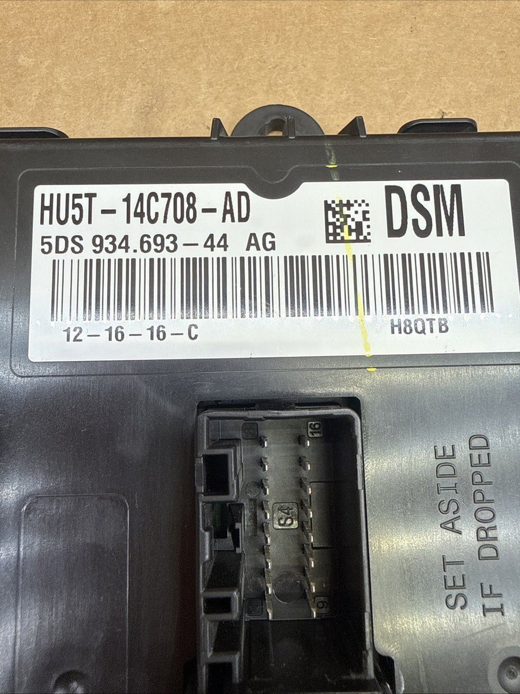 2017-2020 Fusion Front Left Driver Seat Memory Control Module HU5T-14C708-AD4