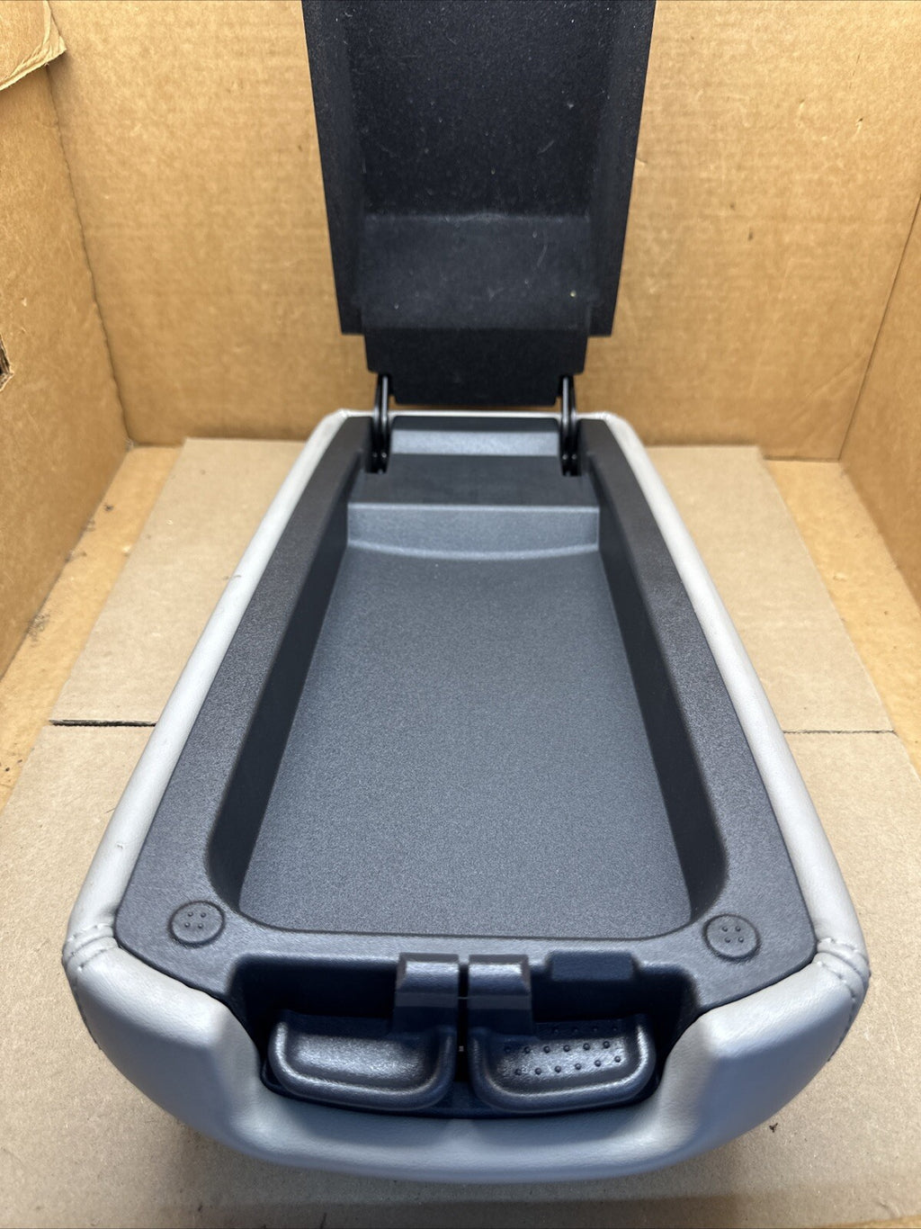2009 2014 Nissan Maxima Center Console Lid Cover Top Arm Rest Armrest Gray K7