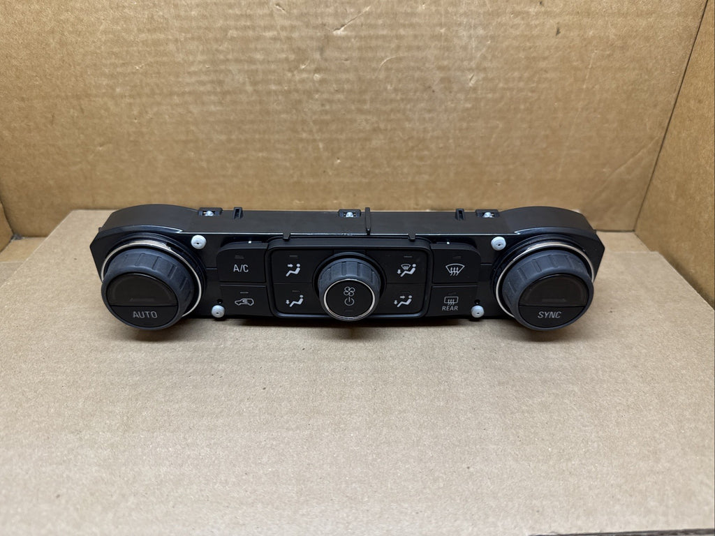 2017 2023 GMC Acadia Front Dash Temperature Temp Climate Control0