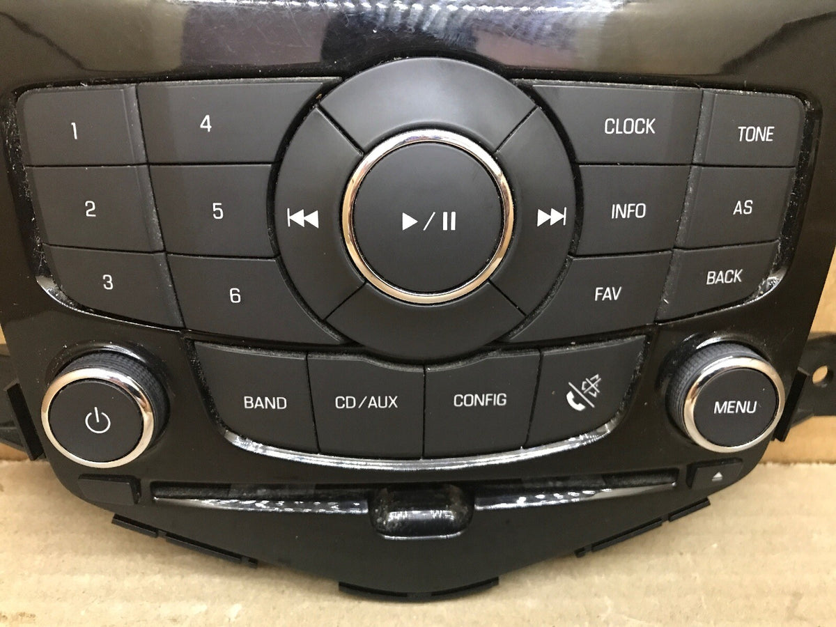 12 13 14 15 16 Chevy Cruze Radio Control Panel Face Plate Center Dash 945632694