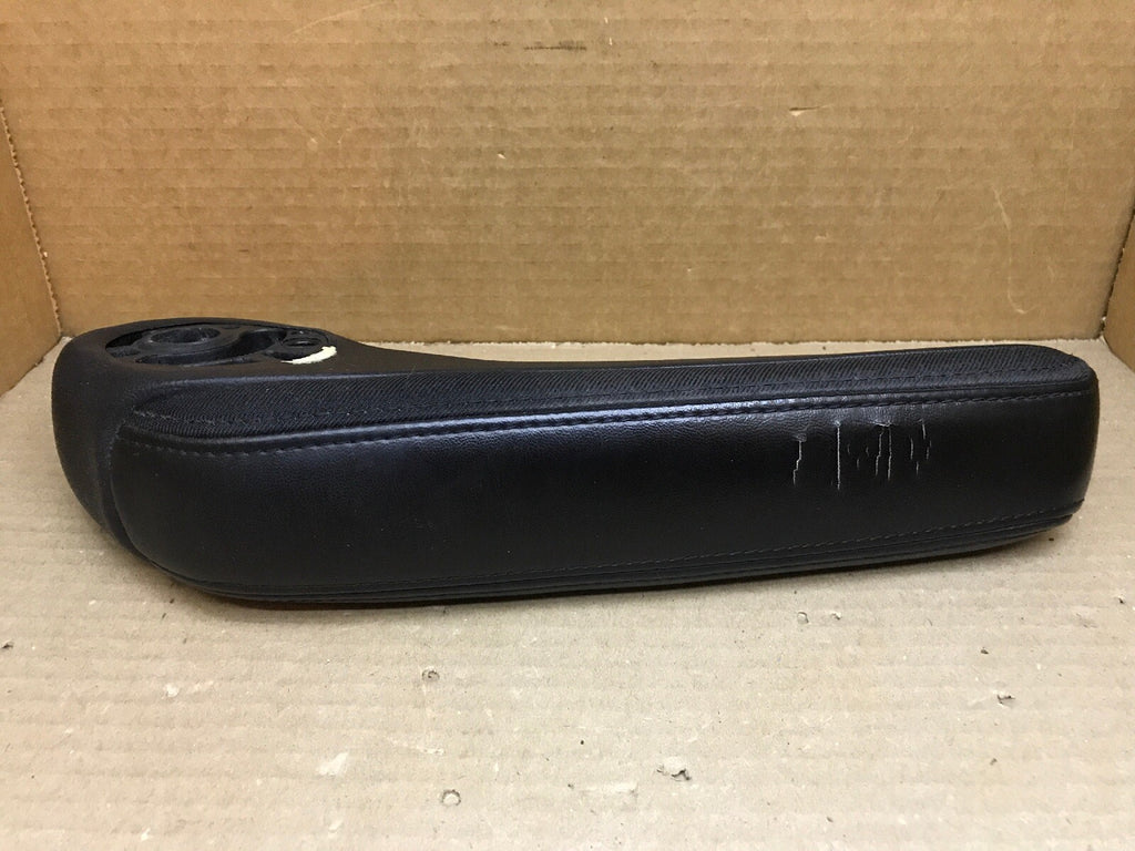 2011 2016 GRAND CARAVAN TOWN & COUNTRY ARMREST FRONT LEFT DRIVER BLACK ARM REST1