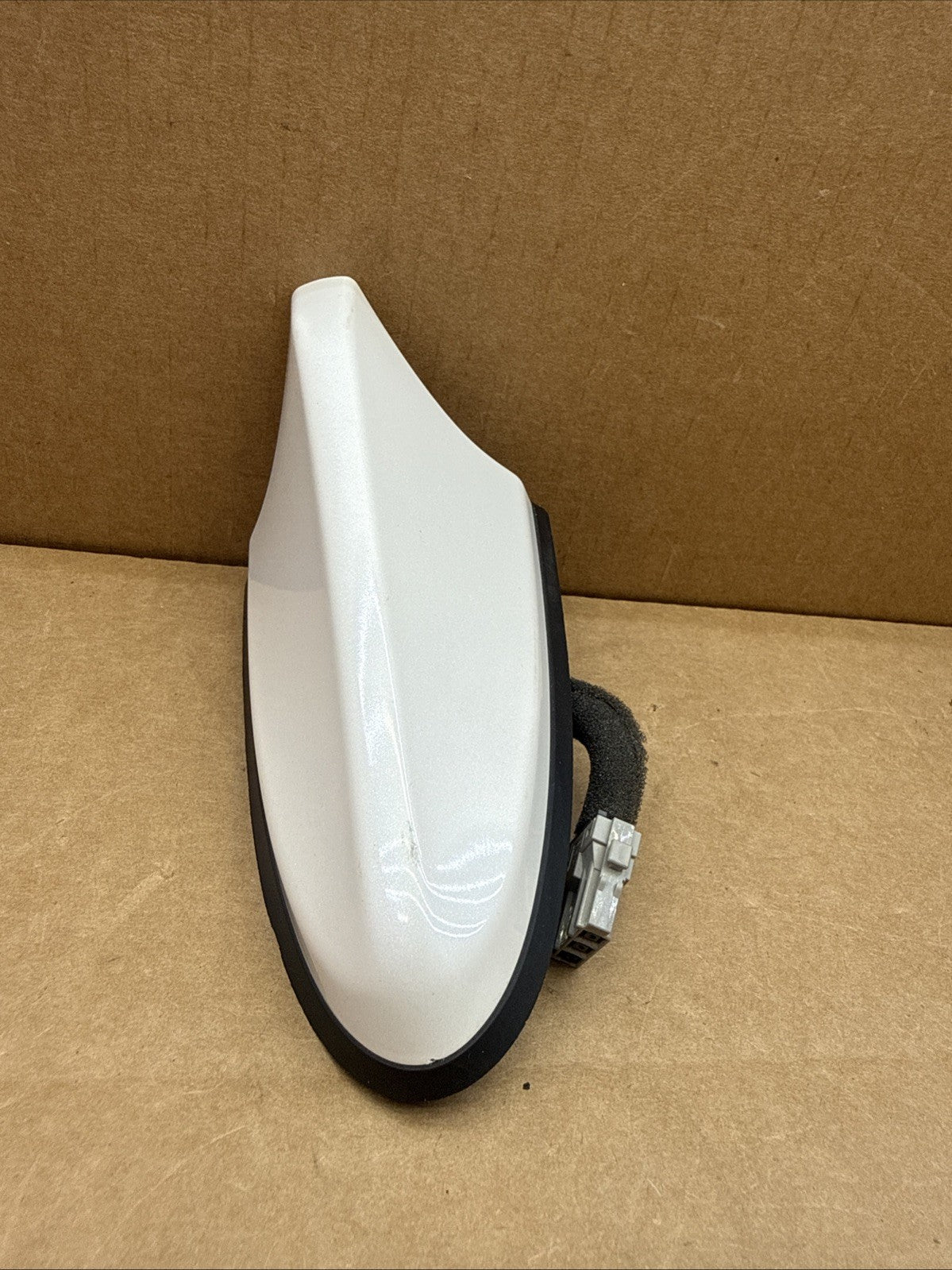 2019-2020 Hyundai Elantra Radio Shark Fin Antenna OEM White 96210-F3500WW80