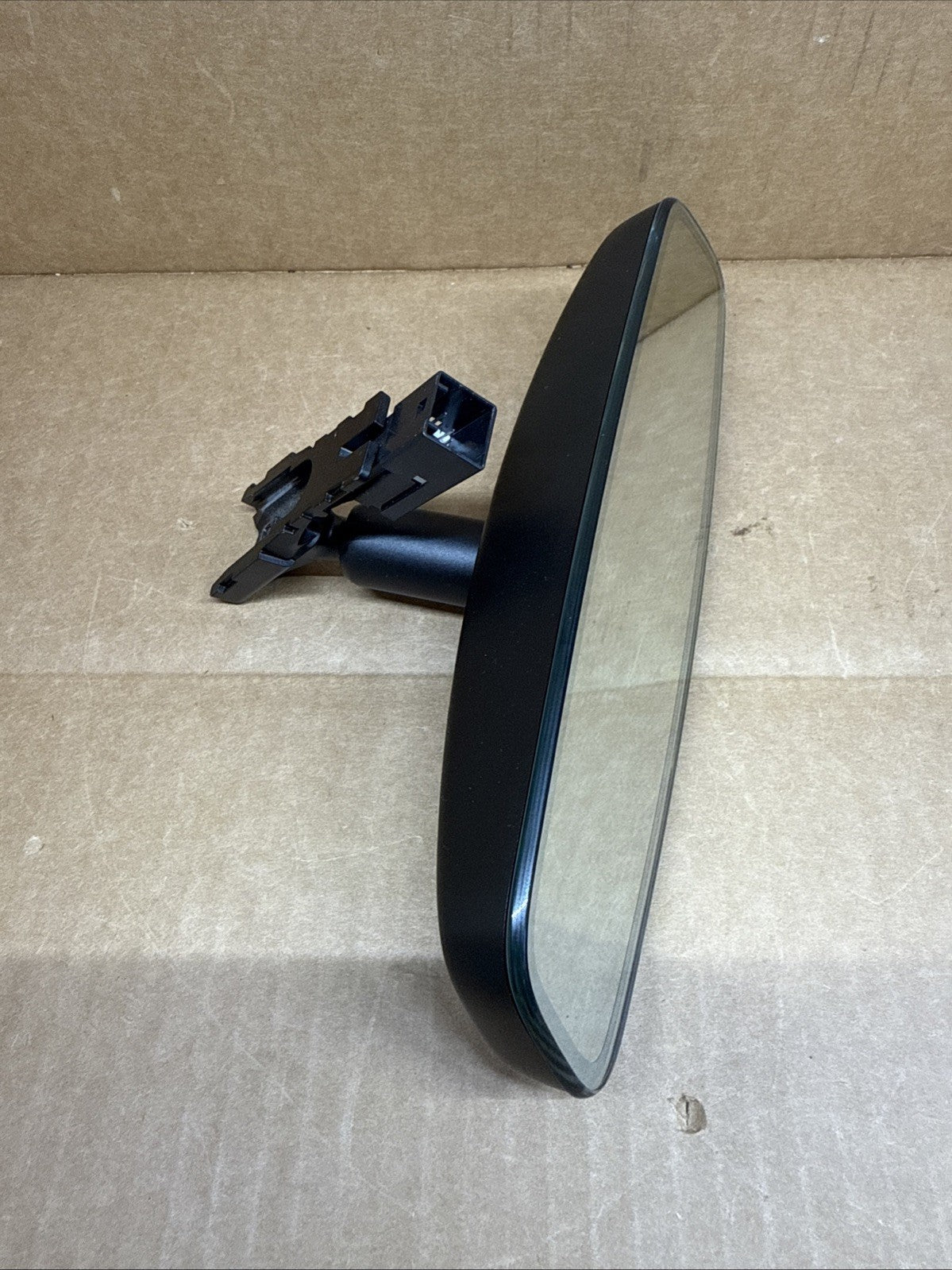 2019 2023 CADILLAC XT4 FRONT INTERIOR REAR VIEW MIRROR GLASS OEM 135940826