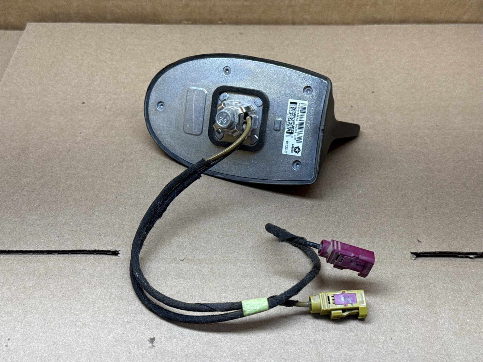 2013 2017 RAM 1500 CHALLENGER RADIO ANTENNA MOPAR OEM 05064648AD6