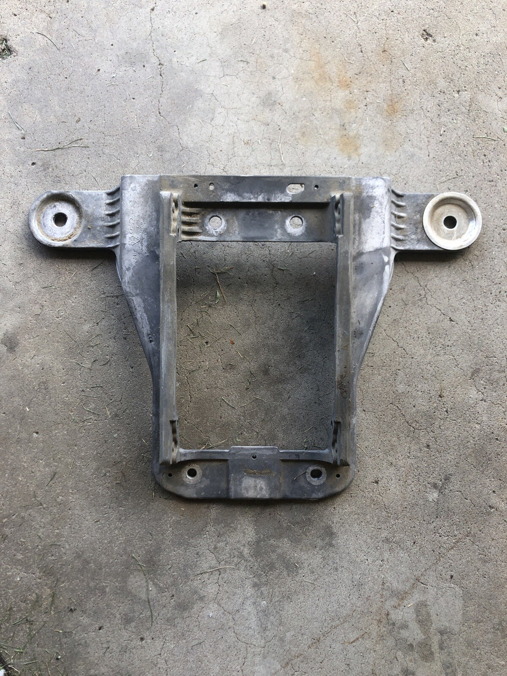 2009 2014 F150 F 150 OE FRONT JUMP SEAT FLOOR MOUNT BRACKET BL34 15625A802